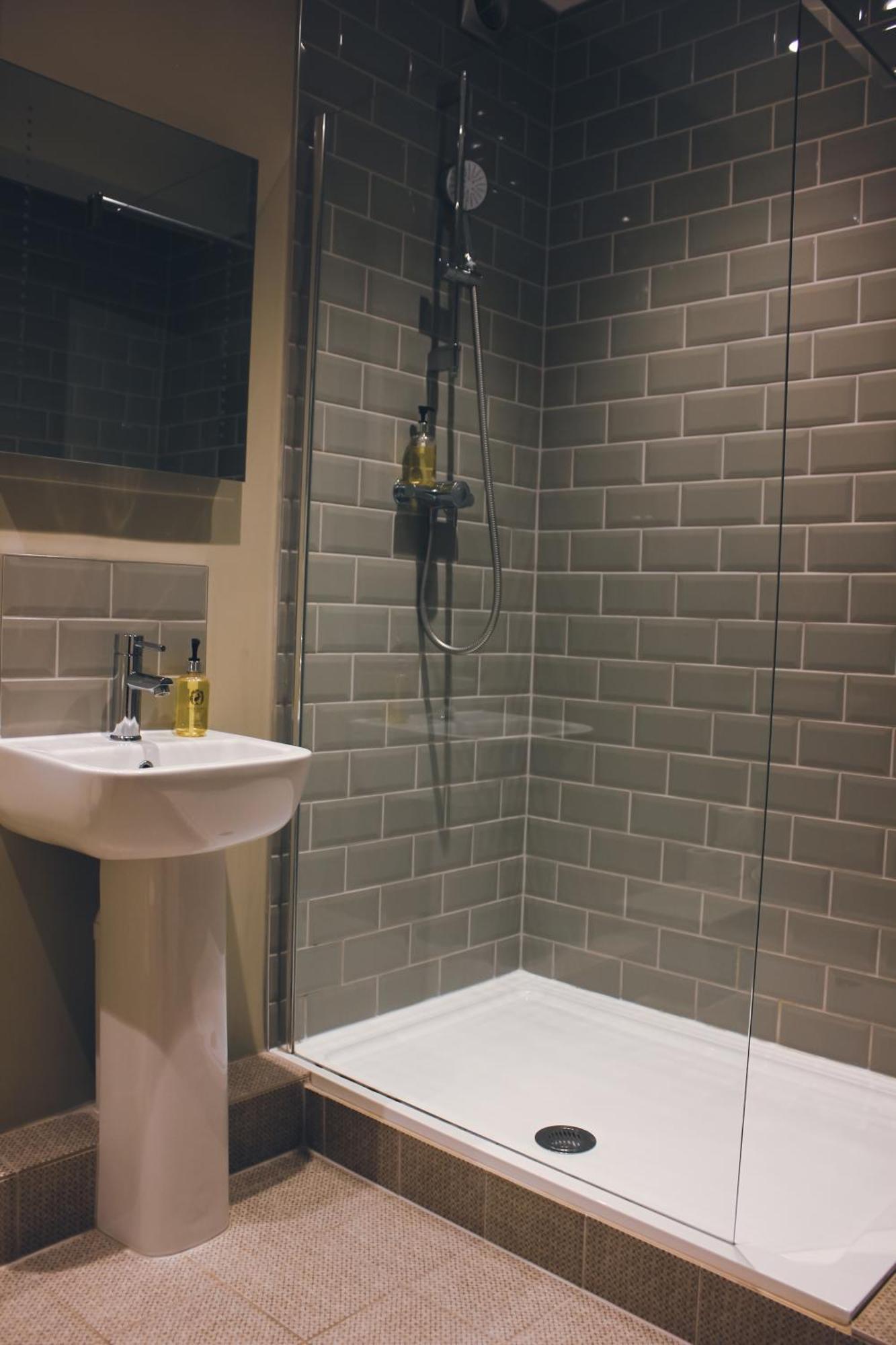 Hotel The Kings Arms Swindon Zewnętrze zdjęcie