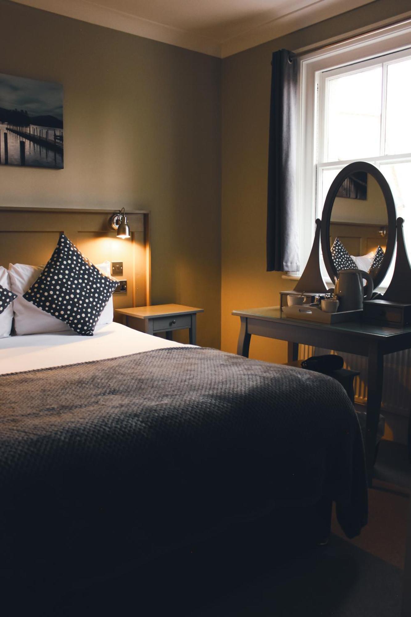 Hotel The Kings Arms Swindon Zewnętrze zdjęcie