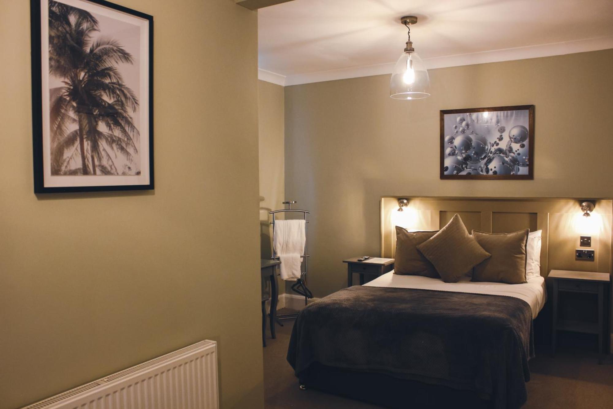 Hotel The Kings Arms Swindon Zewnętrze zdjęcie