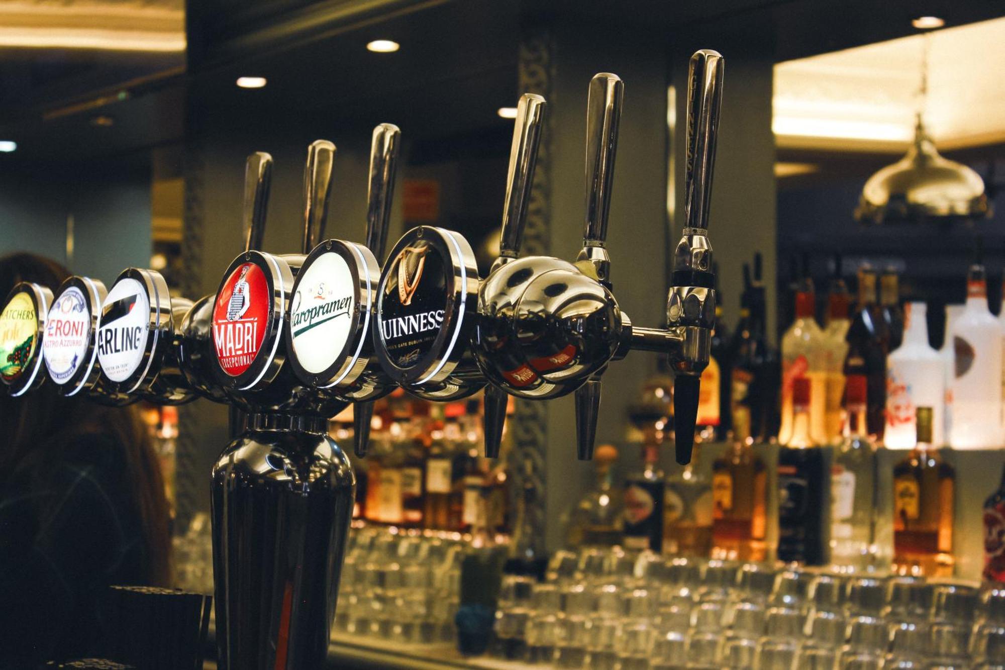 Hotel The Kings Arms Swindon Zewnętrze zdjęcie
