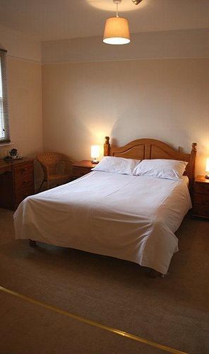 Hotel The Kings Arms Swindon Zewnętrze zdjęcie